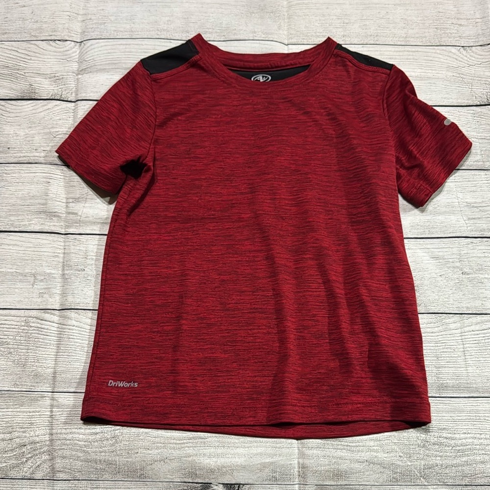Athletic Works Red Kids Short Sleeve Shirt size Small